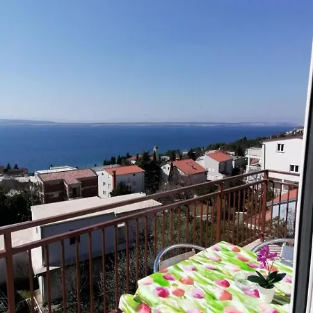 Olgi - Free Parking Crikvenica